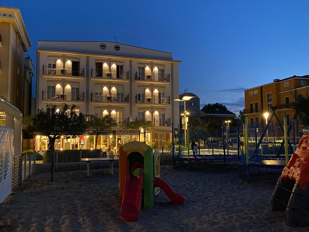 Residence Roxy Misano Adriatico Kültér fotó