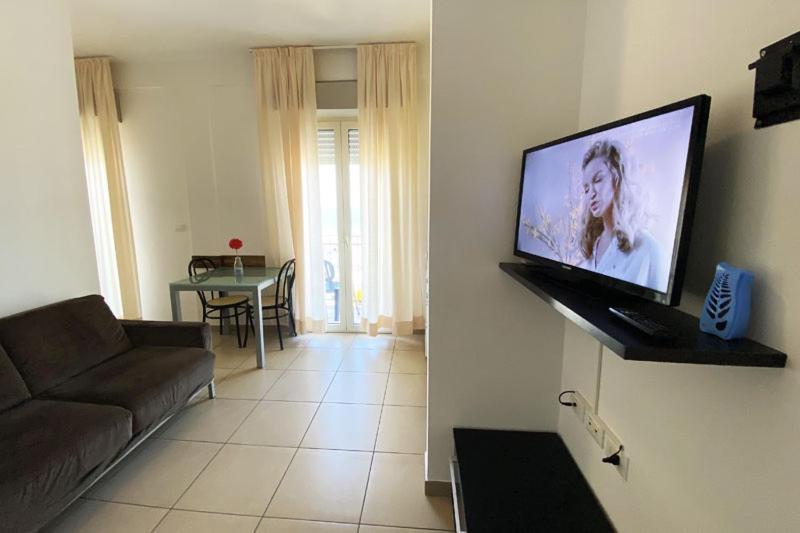 Residence Roxy Misano Adriatico Kültér fotó